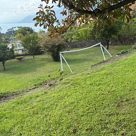 Garden Seaview Дом отдыха Камольи