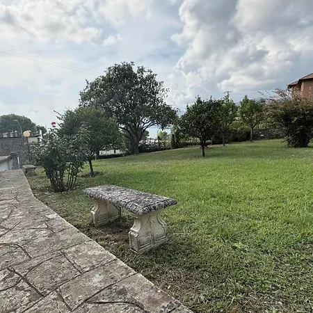 בית נופש Garden Seaview *